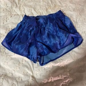 lululemon tie-dye hotty hot shorts
